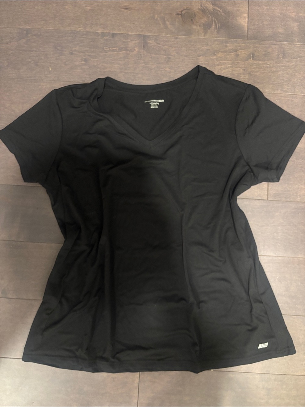 Amazon Essentials Black Women's V-Neck Short Sleeve Tee XXL